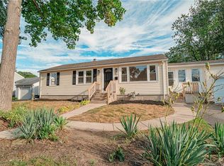 60 Merle St, Warwick, RI 02889