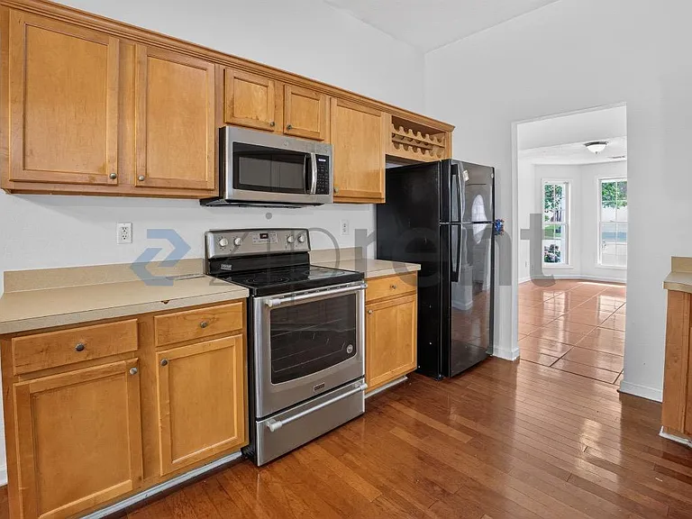 2882 Newtons Crest Cir — Photo 17