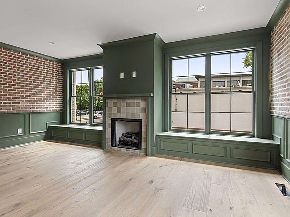 3rd image of 1701 Portland Ave #E