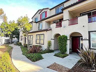 2nd image of 1687 Paseo Aurora
