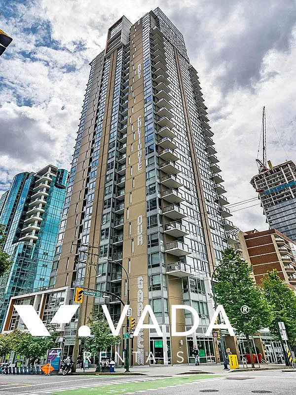 1308 Hornby St #902 photo 1
