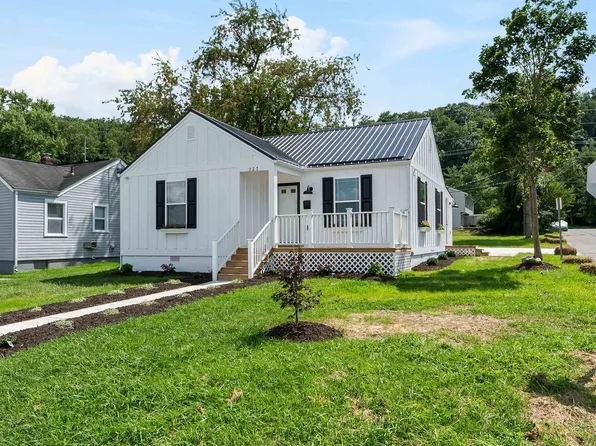 327 Clement St, Radford, VA 24141