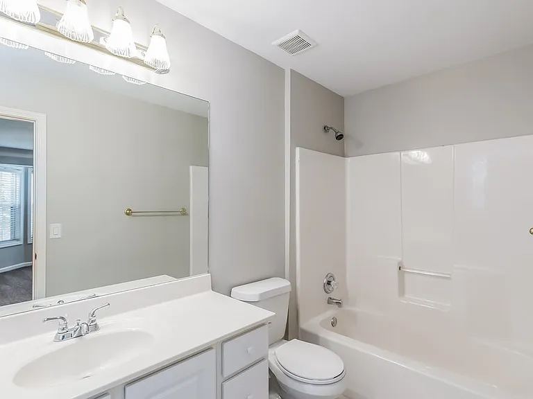 710 Weatherstone Trce — Photo 10