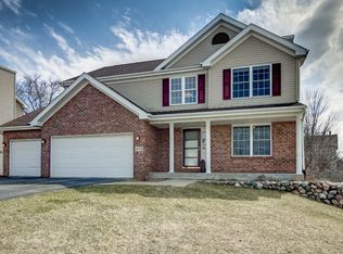 373 Brentwood Rd, Machesney Park, IL 61115
