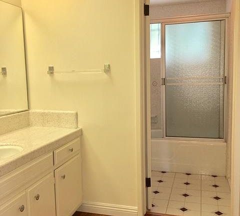 4th image of 620 W Huntington Dr Unit 133