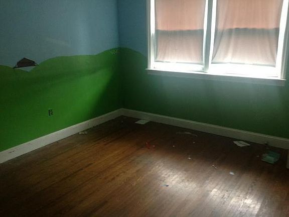 3rd image of 507 Charles St