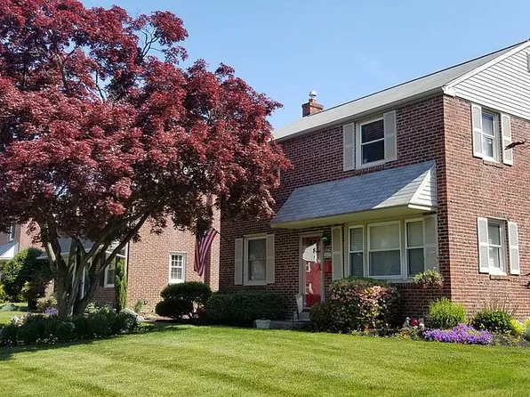 2629 Ashwood Dr, Havertown, PA 19083