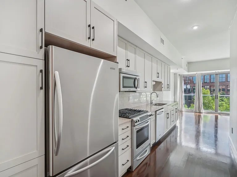 1100 Howell Mill Rd NW #307 — Photo 9