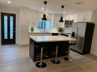 6313 Deerwood Rd, Houston, TX 77057