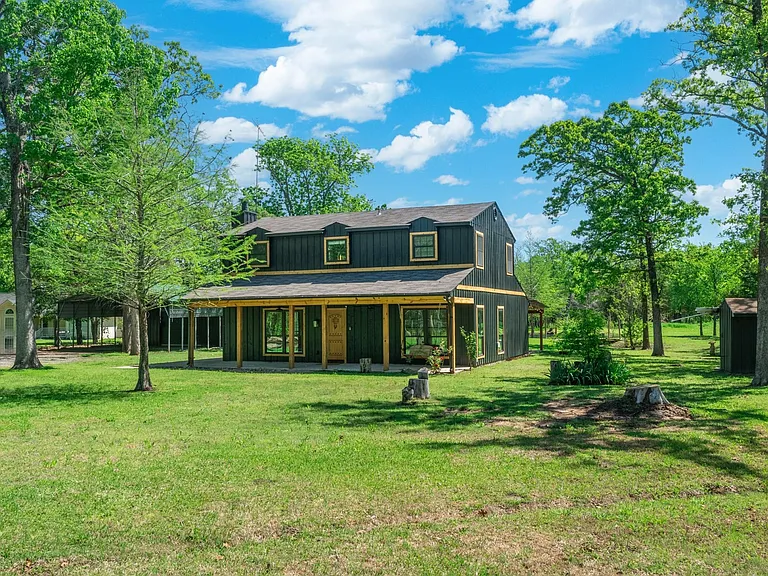 2523 County Road 3303 — Photo 33