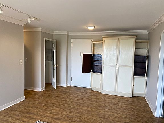 4th image of 1600 Hagys Ford Rd APT 9