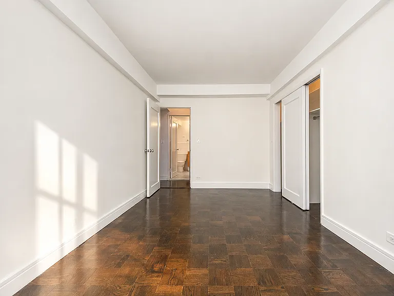 35 E 35th St #6A — Photo 11