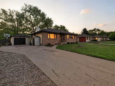 3101 Roblang Ct, Des Moines, IA, 50317