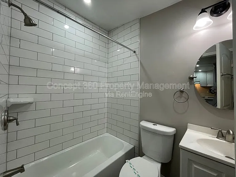 1325 W Parade St — Photo 9