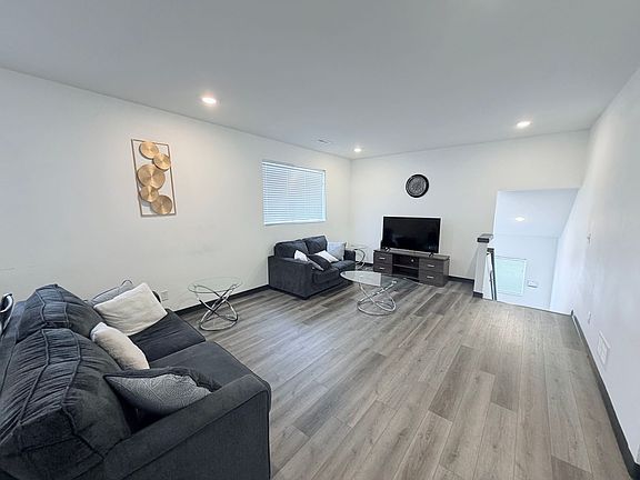 4th image of 385 Clinton Ave #B