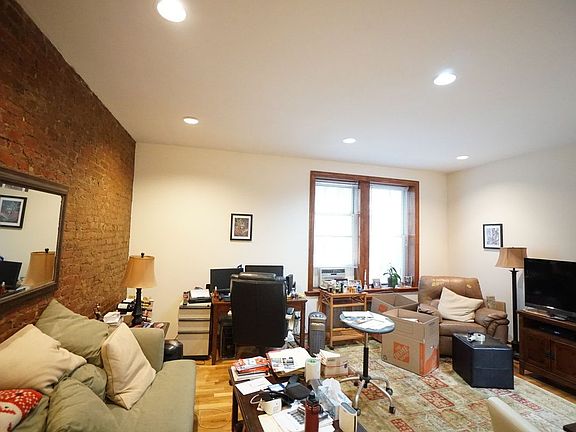 3rd image of 511 12th St #1B