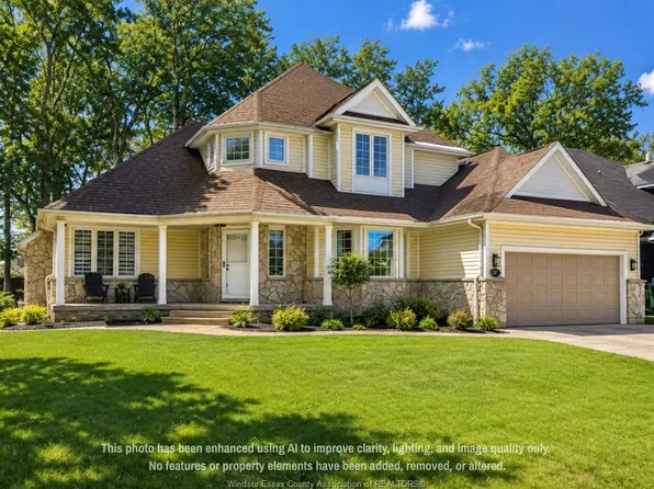 313 Crystal Bay Dr, Amherstburg, ON N9V 4A6