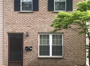 1082F Mount Hope Ave, Rochester, NY 14620