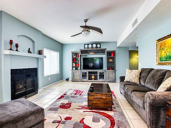 3rd image of 11347 W Primrose Dr