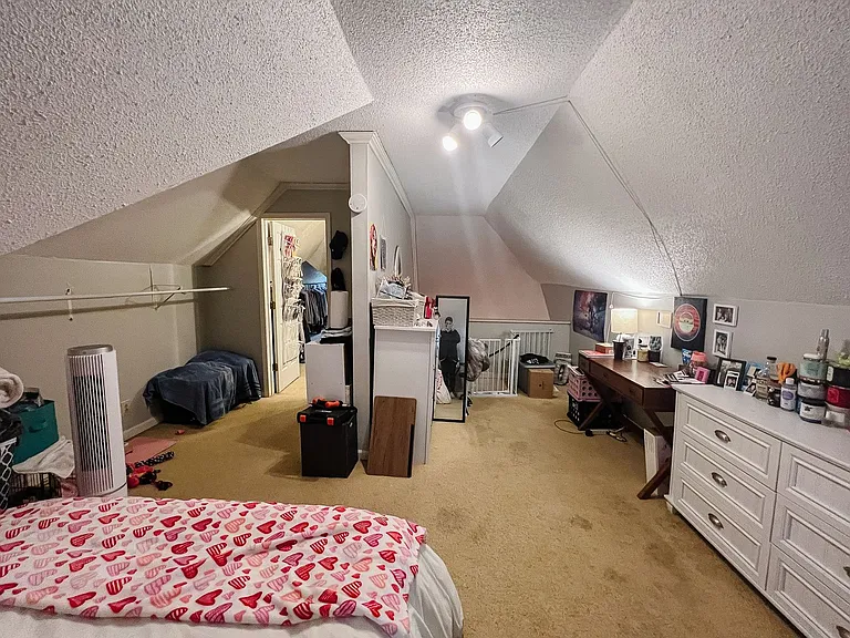 1709 N Ball Ave — Photo 12