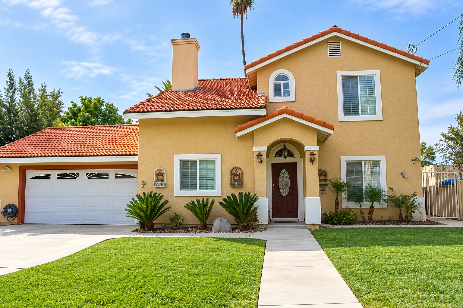 5098 N Sepulveda Ave — Photo 2