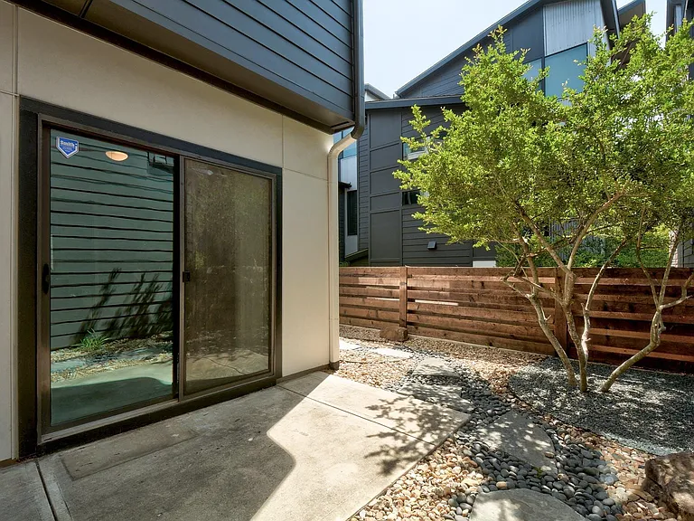 3417 Charlotte Rose Dr #C — Photo 29