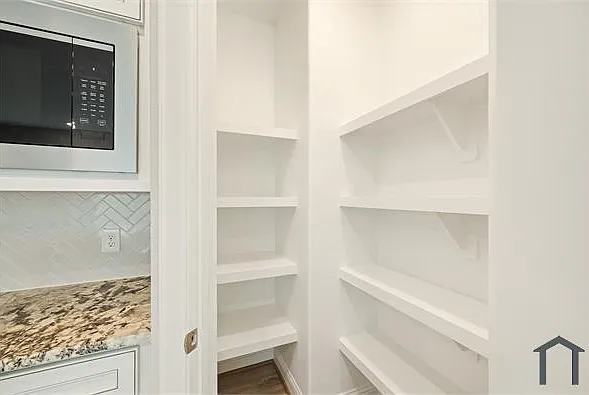 721 Ocean Palms Dr — Photo 23