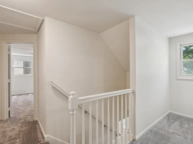 2410 Wealdstone Rd — Photo 6