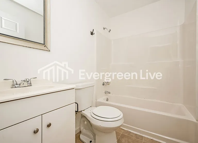 165 Thurman St — Photo 4