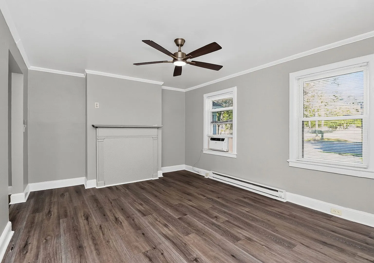 Adorable One Bedroom Duplex Near NoDa! — Photo 2