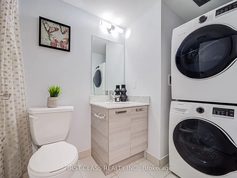 68 Abell St #527 — Photo 8