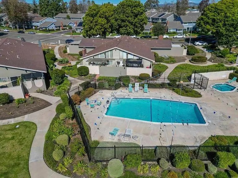 359 Los Arbolitos Blvd — Photo 35