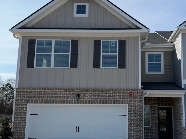 374 Lanier Cir, Woodstock, GA 30189