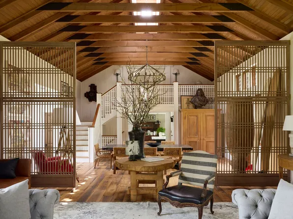 471 Hill St, Southampton, NY 11968