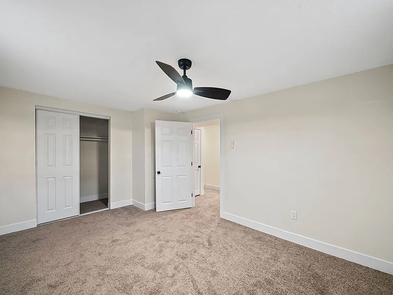 6364 Julian St — Photo 13