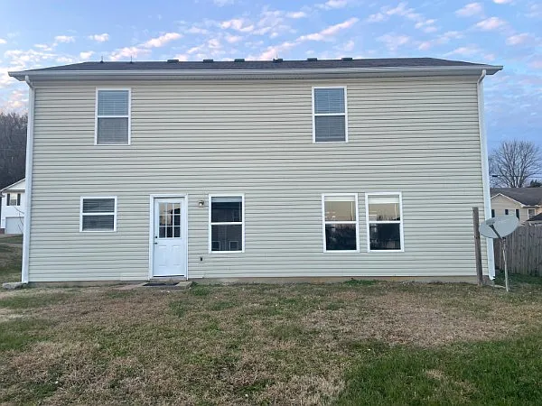 2722 Sutherland Dr — Photo 24