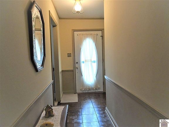 4th image of 1225 Sunnyside Dr