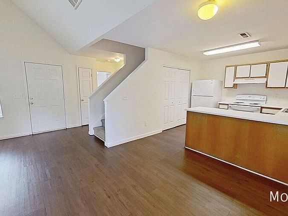 4th image of 307 Saint Rosea Rd