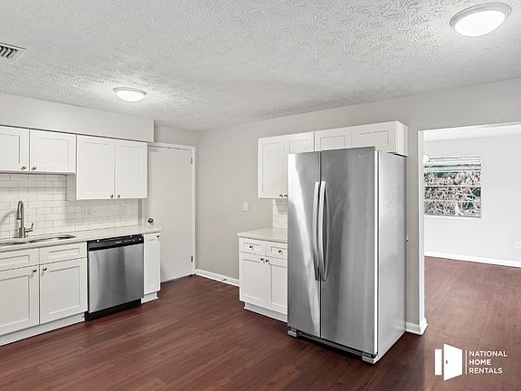 5th image of 11056 Key Madeira Dr