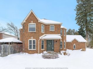142 Livingstone St W, Barrie, ON L4N 7J5