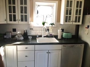 10 Kensington Ave, Somerville, MA 02145