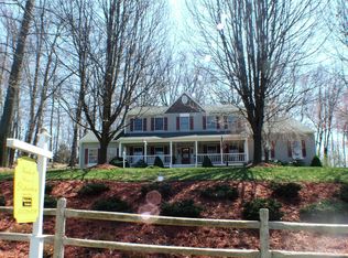 14 Starrett Ct, Sparta, NJ 07871