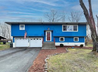 316 Lake Vue Dr, Montgomery, NY 12549