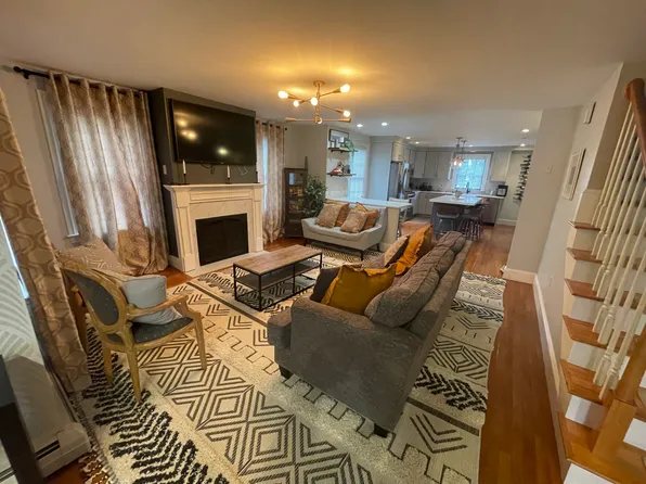 14 Oak St, Somerville, MA