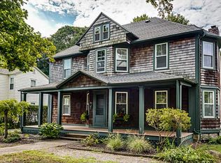 82 Robinson St, South Kingstown, RI 02879