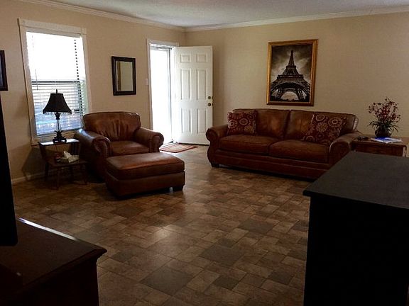 2nd image of 1610 La Casa Dr