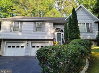 6521 Wincewood Dr, Marshall, VA 20115