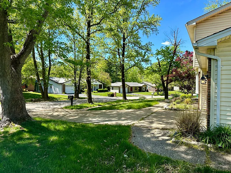 12937 Weatherfield Dr — Photo 10