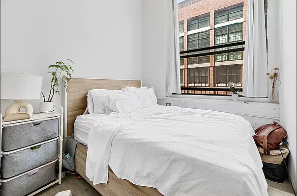 Rented by REAL New York | media 6