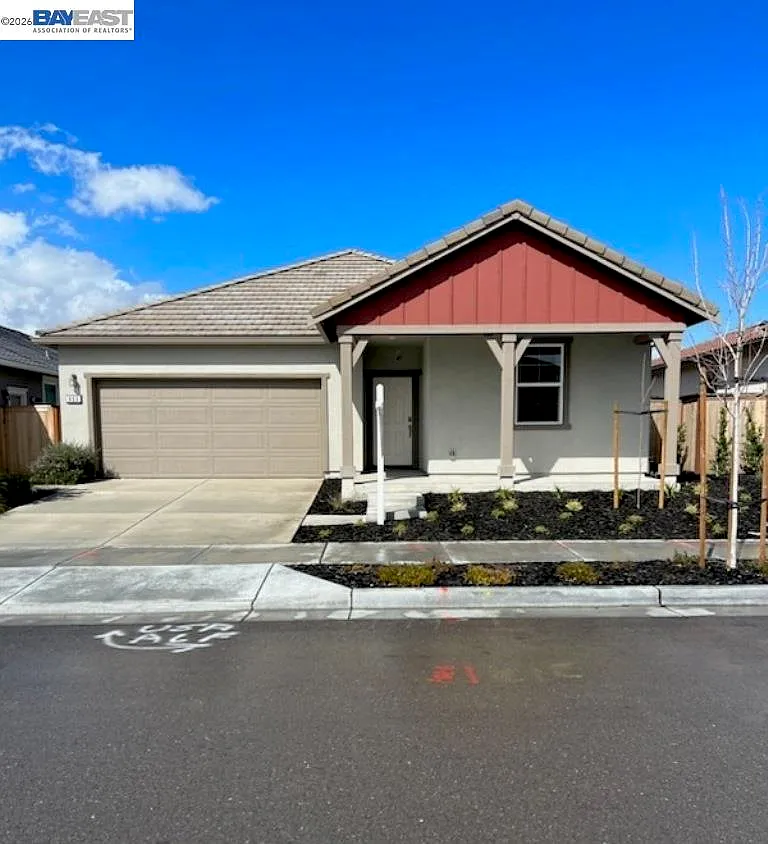 3 bed, 1502 sqft, $2,850 — Photo 1